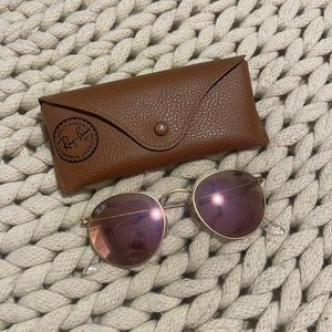 Round Ray-Bans